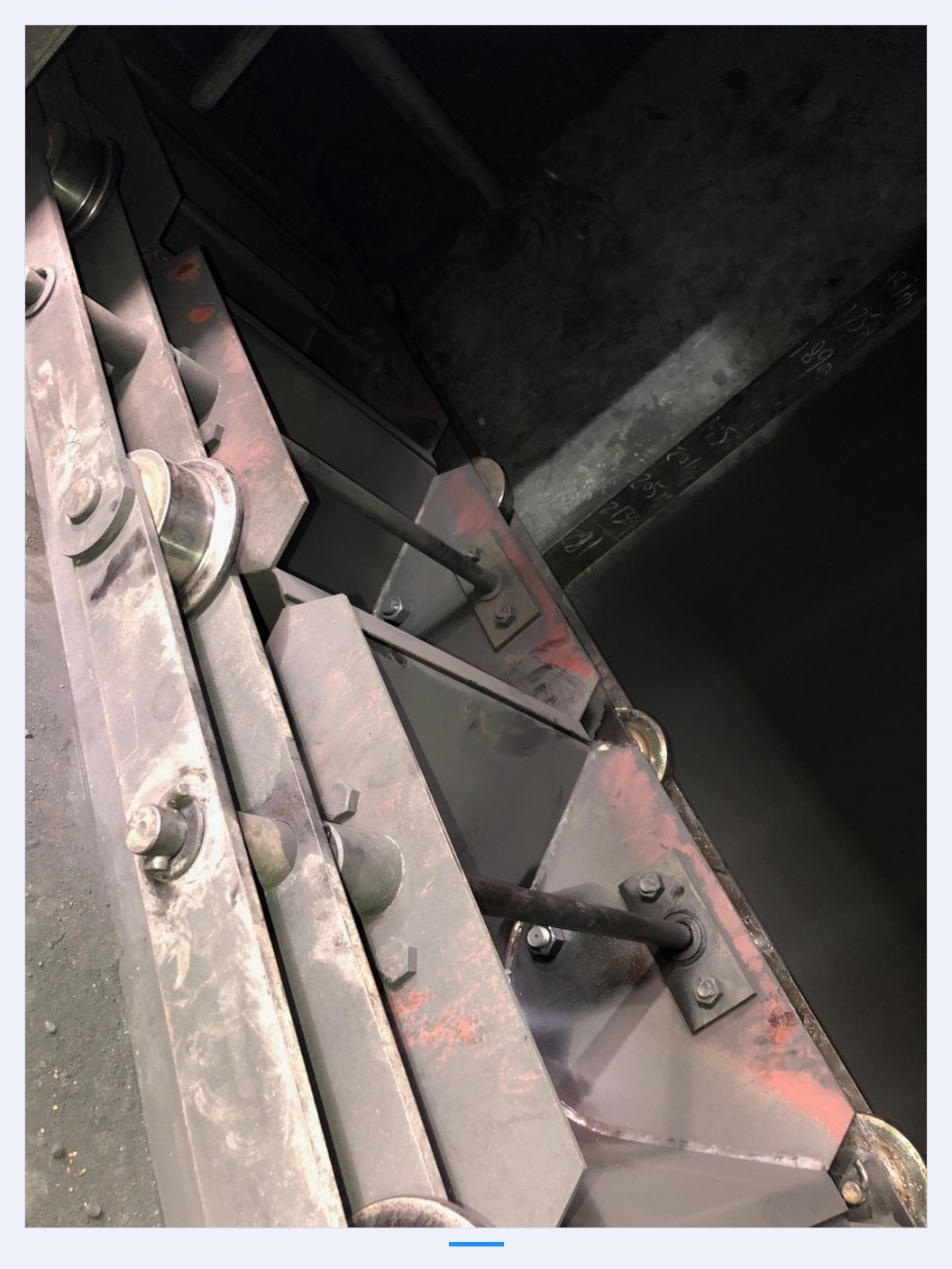 Lifting chain, view from another angle